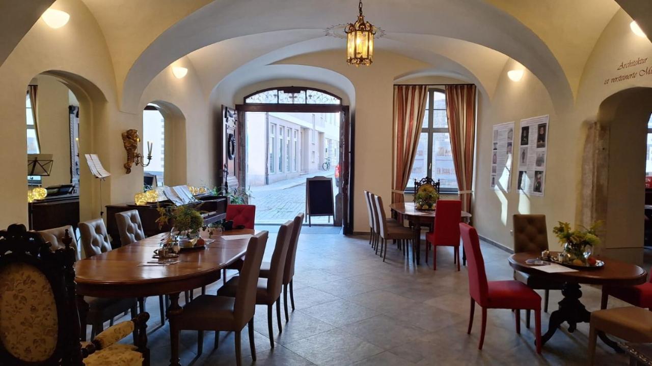 Stadtpalais Bellevue-Suite 3- Zimmer- Maisonettewohnung Mit Dachterrasse Maximal 4 Personen Будишин Екстер'єр фото